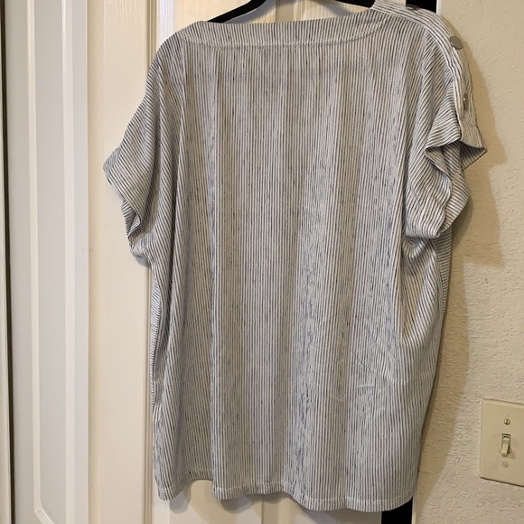 Jones New York casual textured top NWT - Picture 4 of 6